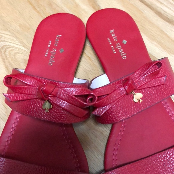 Kate Spade Red Sandals NWOT - Picture 2 of 4